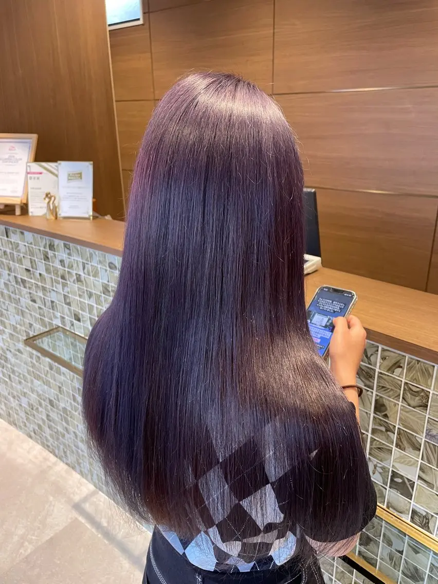 ロング カラー ブリーチ ヘアカラー 松崎 咲和のヘアスタイル