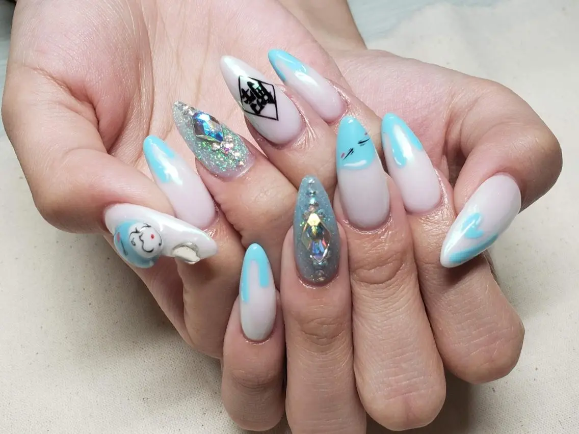 ネイル ロング ハンドネイル 痛ネイル🩶推し活 🤍店長sagawaのネイルデザイン