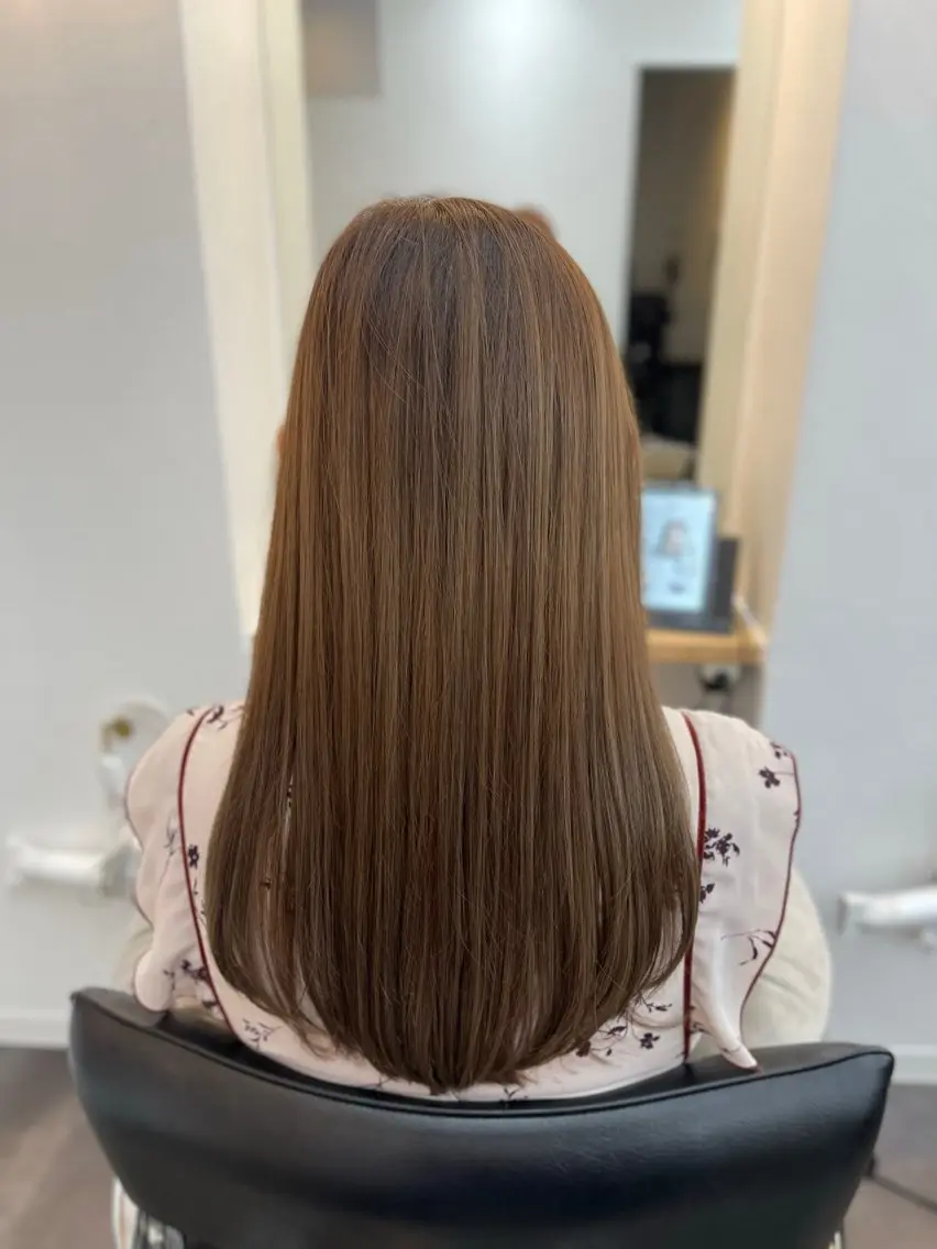 セミロング カラー カット ヘアカラー トリートメント WISTERIA P LUS1 ikumiのヘアスタイル