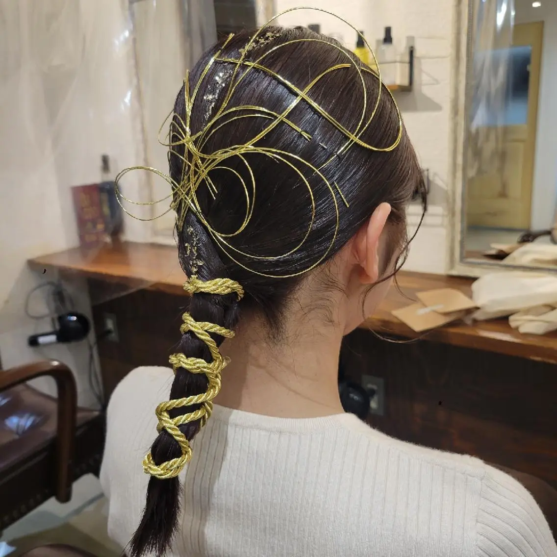 ヘアアレンジ ヘアセット 🇰🇷透明感×ハイ トーン🌟tomoのヘアスタイル