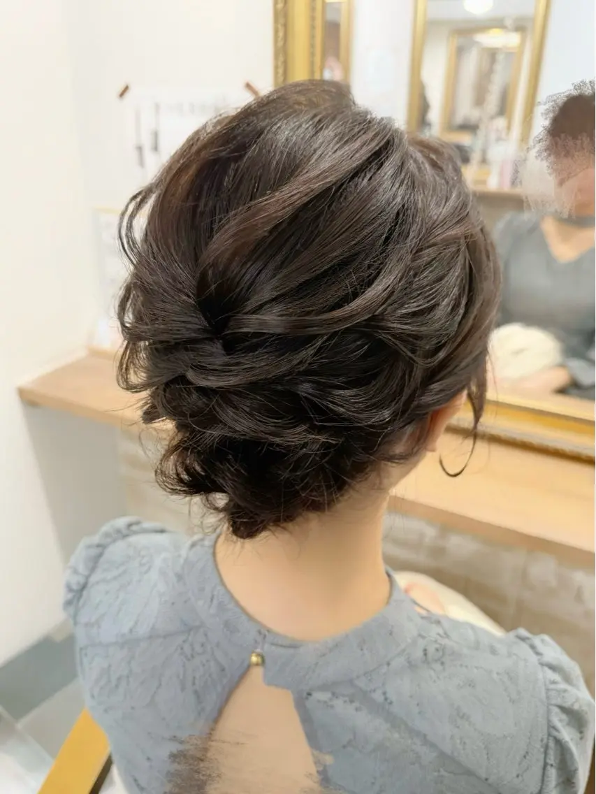 ヘアアレンジ ボブ ヘアセット セットサロンCURE 🩵あんみのマツエク・マツパデザイン