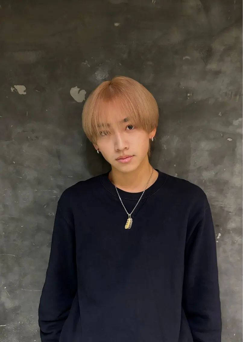 カラー ベージュカラー ミルクティーベージュ ヘアカラー 🌈レイヤーカット/ ハイトーン🌈タクマのヘアスタイル