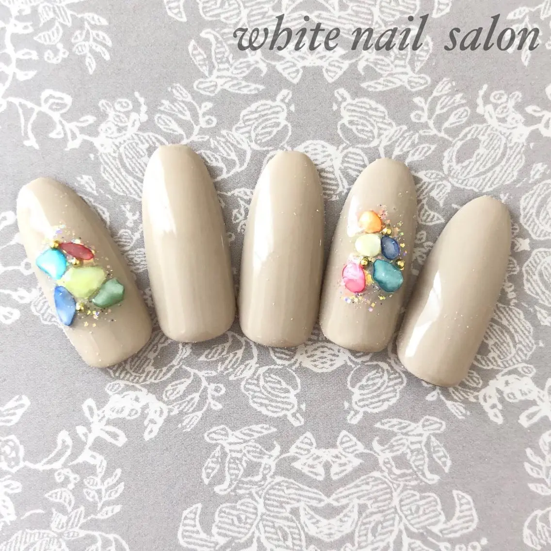 ネイル フットネイル ジェルネイル ハードジェル オフィスネイル スカルプネイル ハンドネイル white nail salonのネイルデザイン