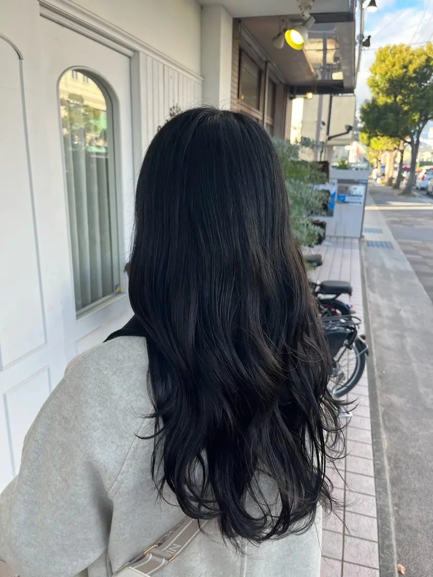 ロング カラー ハイトーンカラー RuLaN AMIのヘアスタイル