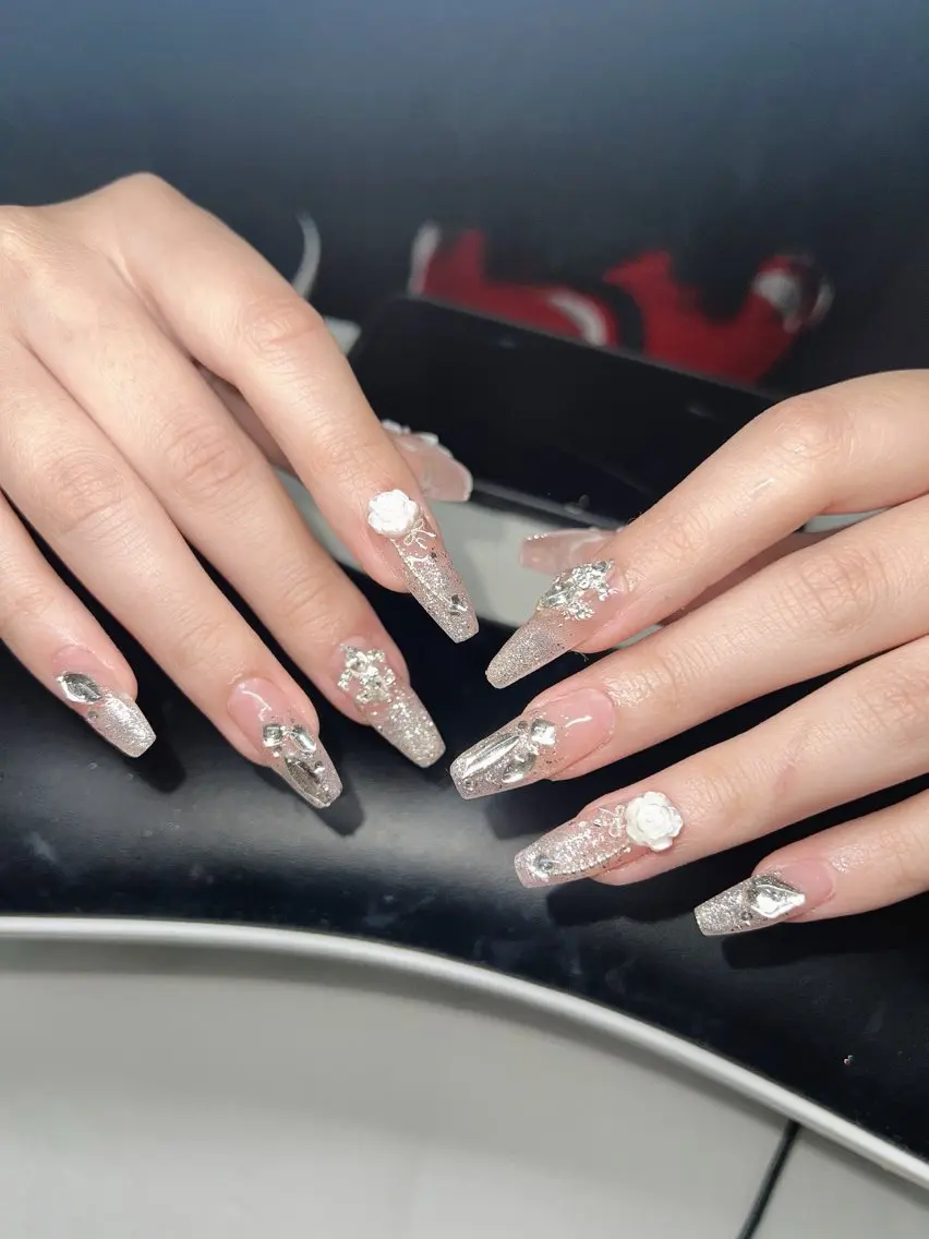ネイル ハンドネイル Lee Nailsのネイルデザイン