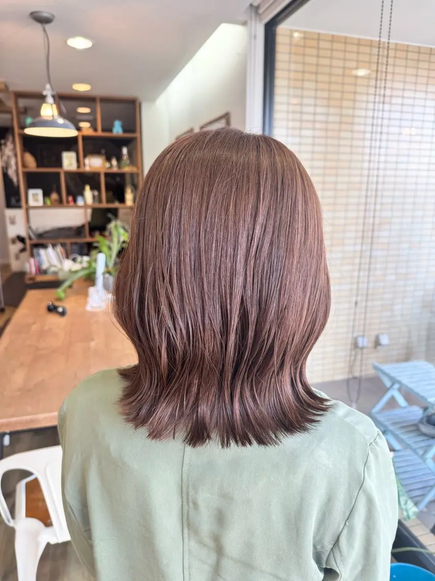 ミディアム カラー ブラウンカラー カット ヘアカラー トリートメント ツキダテ ユイのヘアスタイル