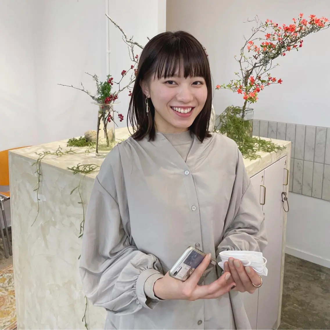ミディアム カラー ベージュカラー イヤリングカラー グレージュ ボブ スギヤマ ショウゴのヘアスタイル