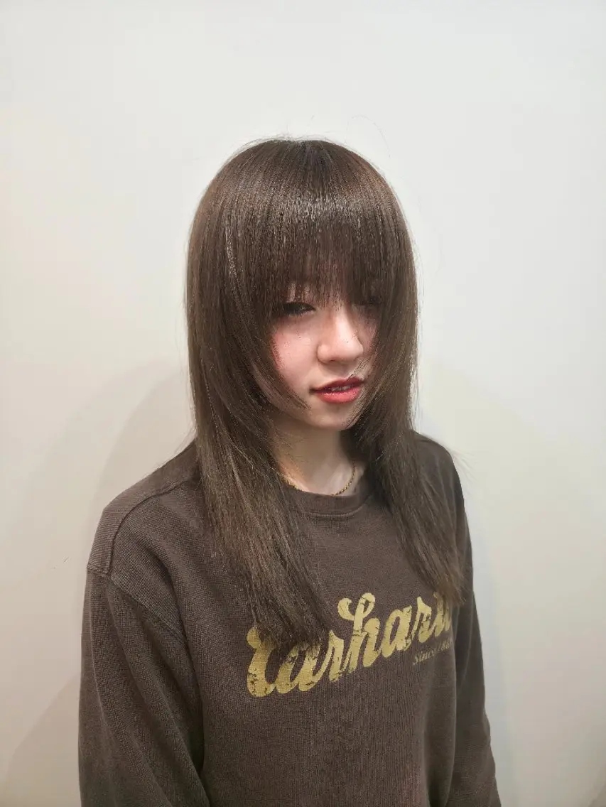 カラー ミディアム ブリーチ インナーカラー 髪質改善 縮毛矯正 ヘアカラー トリートメント OMA カタギシのヘアスタイル