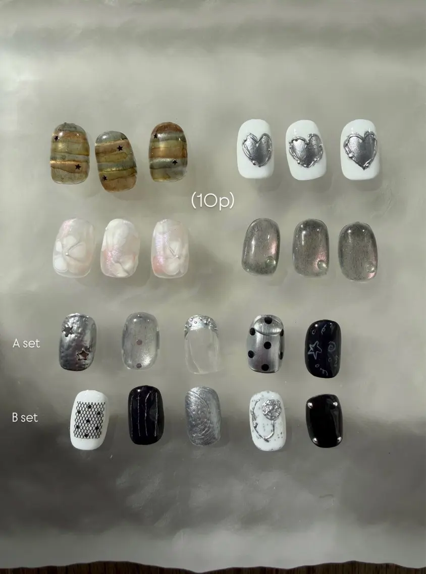ネイル 韓国ネイル マグネットネイル nail｡𖦹° KARINのネイルデザイン