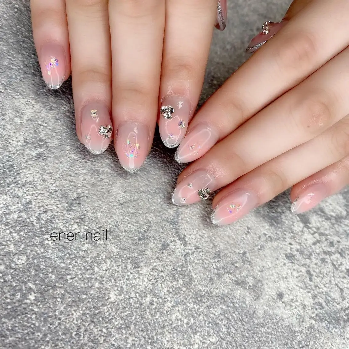 ネイル チークネイル テネルネイル tener nailのネイルデザイン