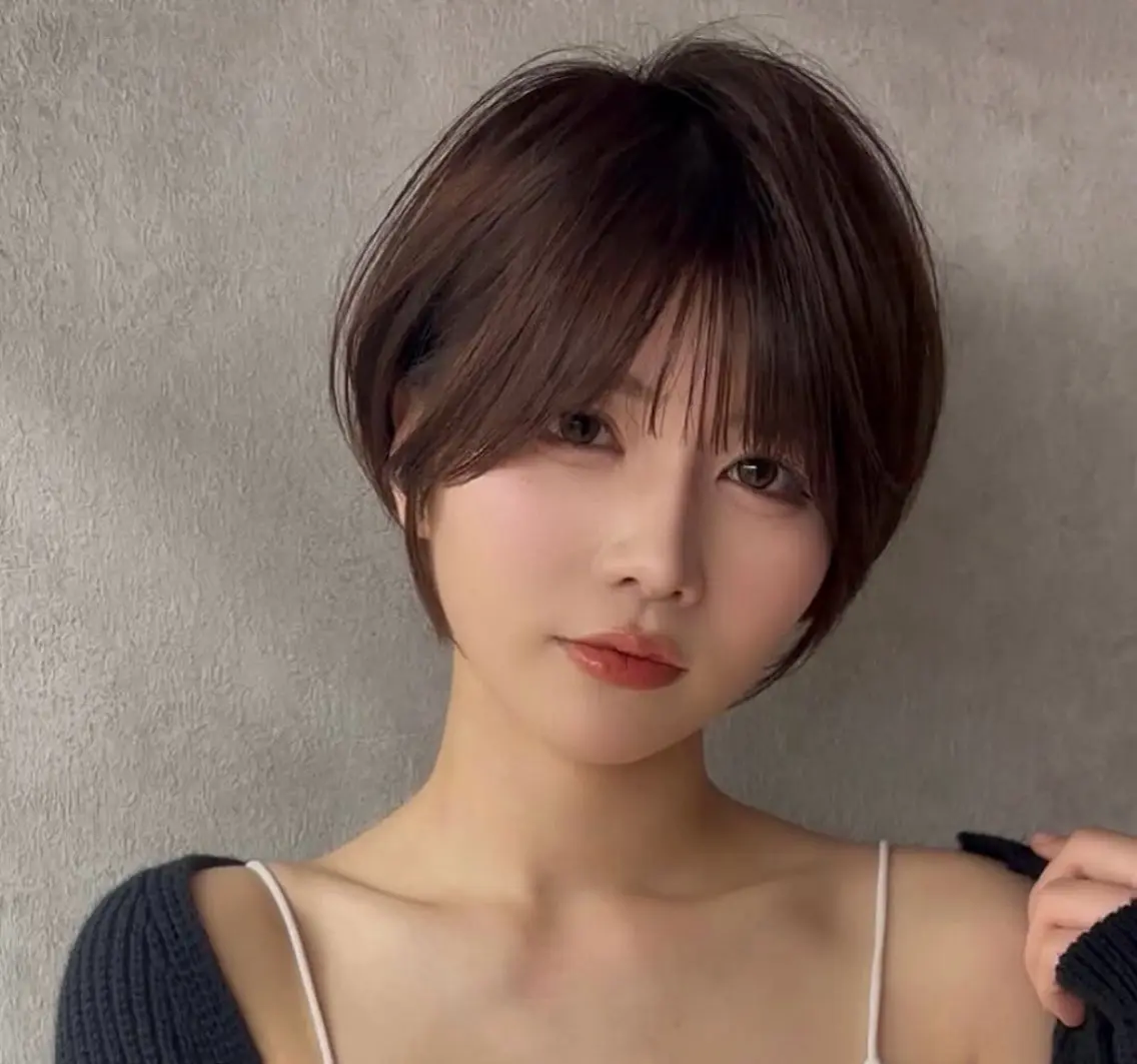 ショート カラー ショートヘア 縮毛矯正 《髪質改善✖️レイヤ ー🩶》ナオヤのヘアスタイル