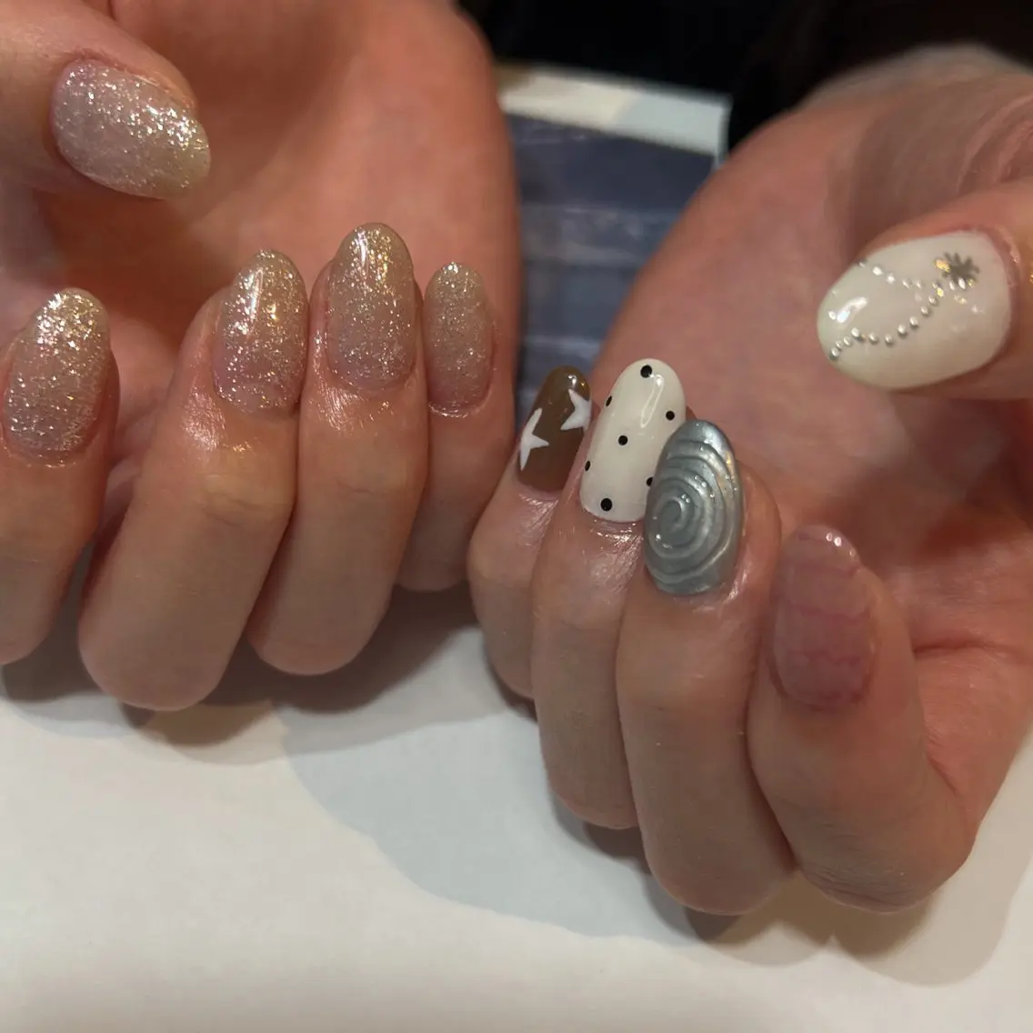 ネイル ハンドネイル nailsalon ULLのネイルデザイン