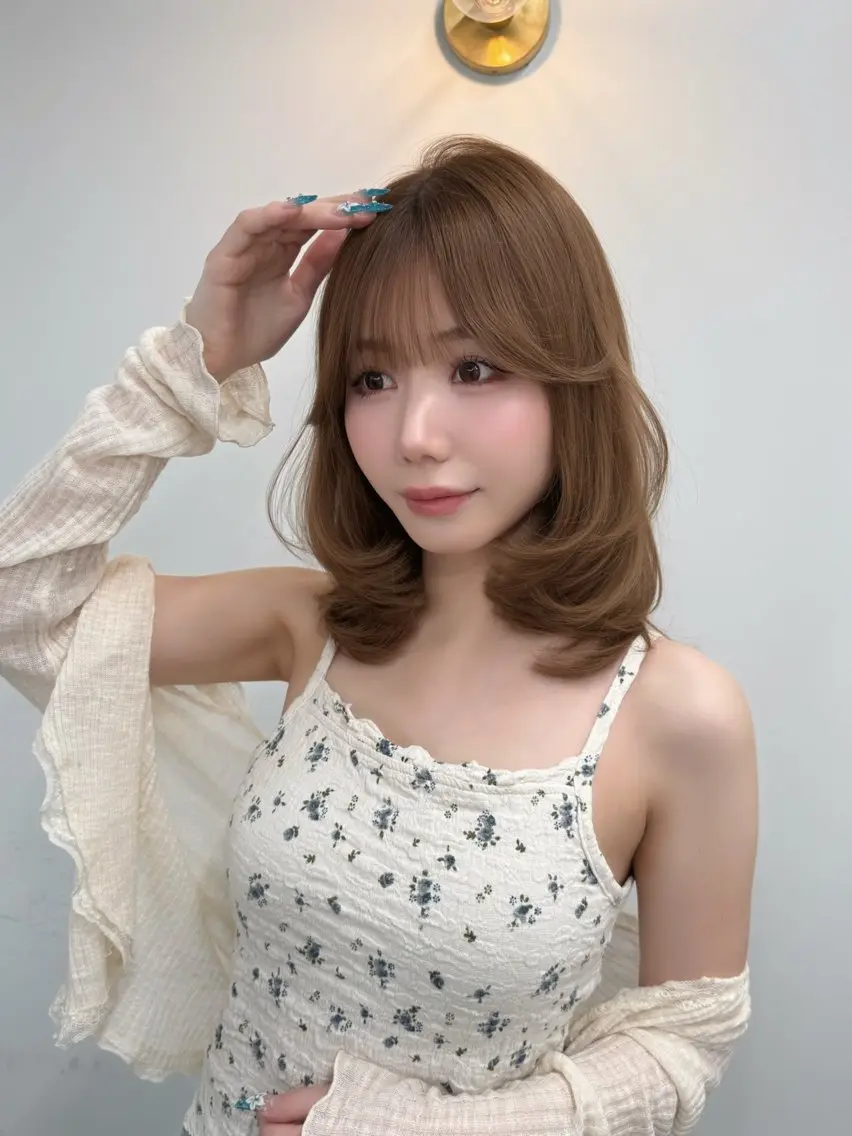 ロング カラー ベージュカラー ブリーチ ダブルカラー ヘーゼル ヘアカラー トリートメント 結べるレイヤー/ 透明感カラー/和奏のヘアスタイル