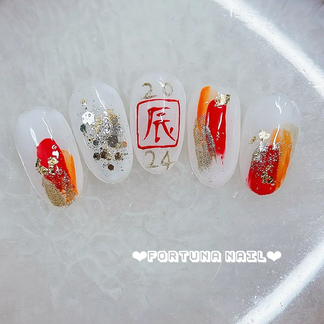 ネイル 成人式 韓国ネイル ニュアンスネイル Nail •Head スパFortunaのネイルデザイン