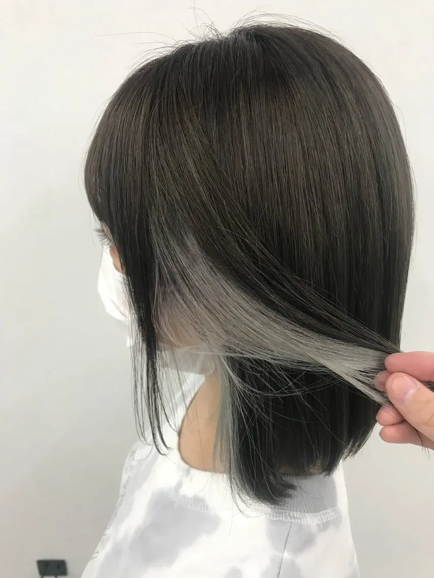 ショート カラー 荒川 賢人のヘアスタイル