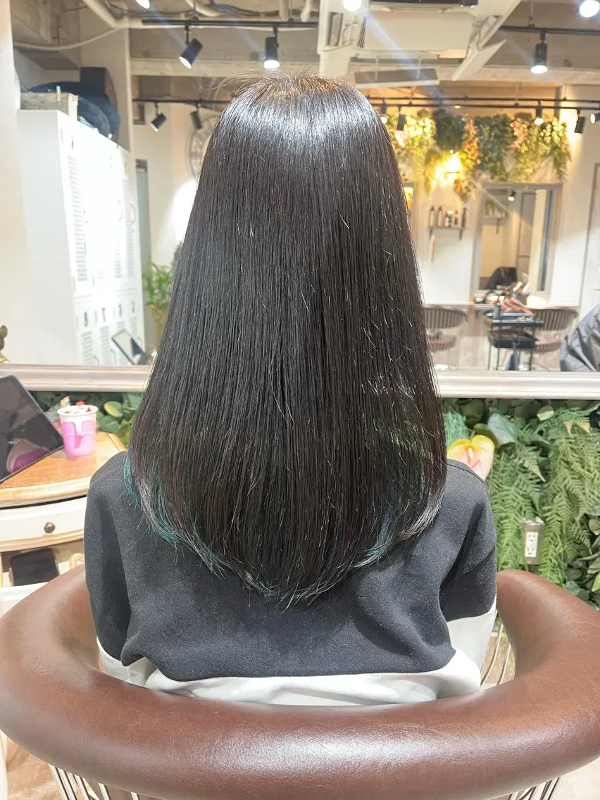 ロング カラー 境 あいみのヘアスタイル