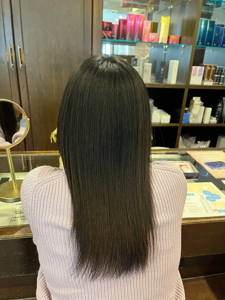ロング パーマ くせ毛 縮毛矯正 城内 心優のヘアスタイル