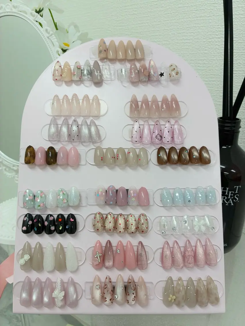 ネイル アートネイル シンプルネイル ハンドネイル SHiHO໒꒱/渋谷 @__s2nailのネイルデザイン