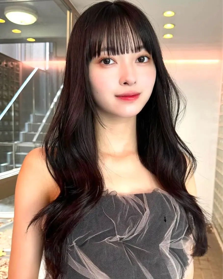 ロング レイヤーカット ロング ワンホンヘア カット ヘアカラー トリートメント 表参道レイヤーカット 髪質改善山岸季生のヘアスタイル