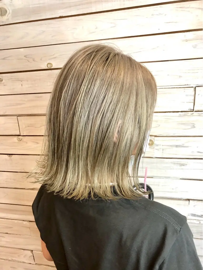 ミディアム 切りっぱなしボブ ボブ 松田 慧児のヘアスタイル
