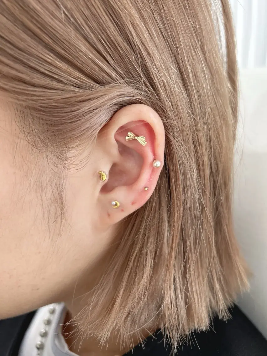 8月限定🪽耳ツボジュエリー💎おすきなパーツどれでも5粒1500円!!➕1粒プレゼント🤍🫧の写真