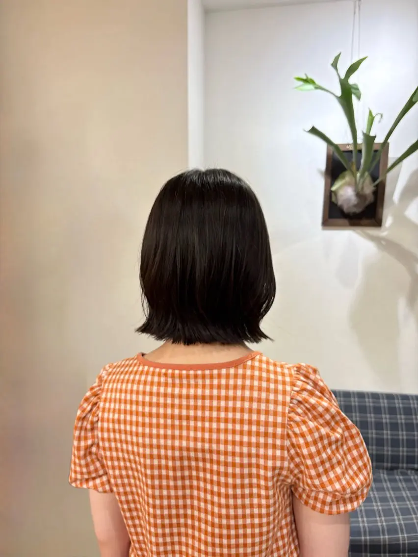 ミディアム 切りっぱなしボブ ボブ 顔まわりレイヤー 顔周りカット レイヤーカット カット 竹口 莉央のヘアスタイル