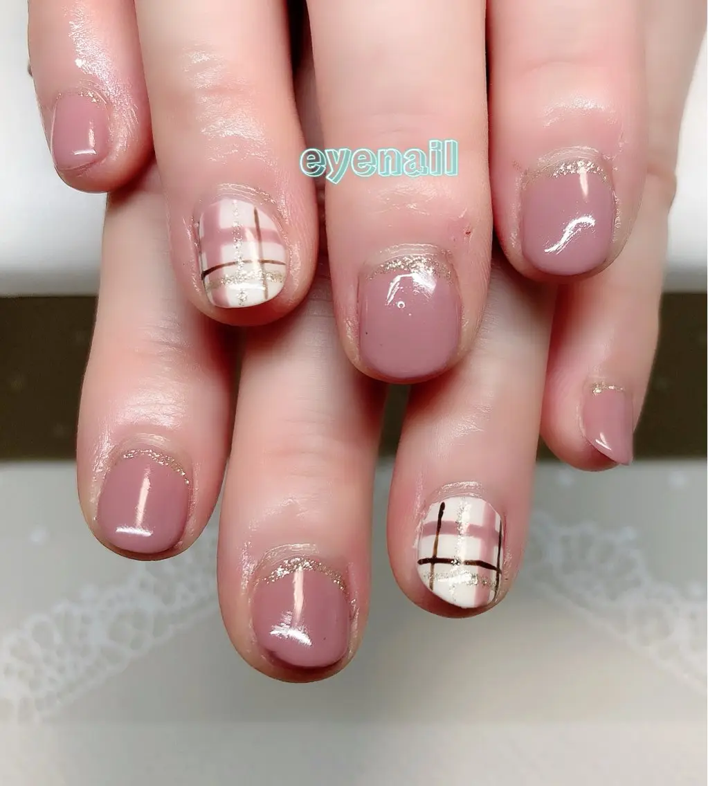 ネイル ラメ(グリッター) Eye nailのネイルデザイン