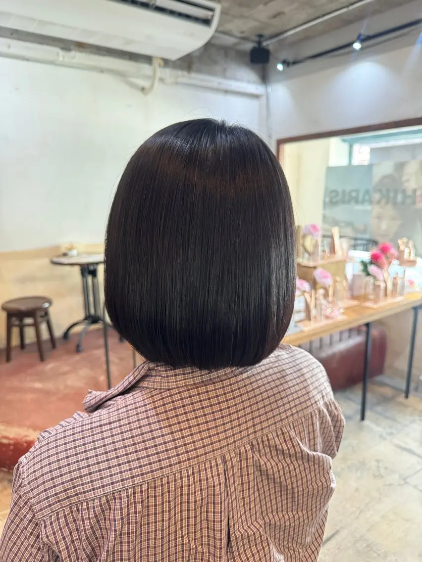 ショート パーマ 髪質改善 ストレートパーマ カット 透明感カラー / レイヤー / Meiのヘアスタイル