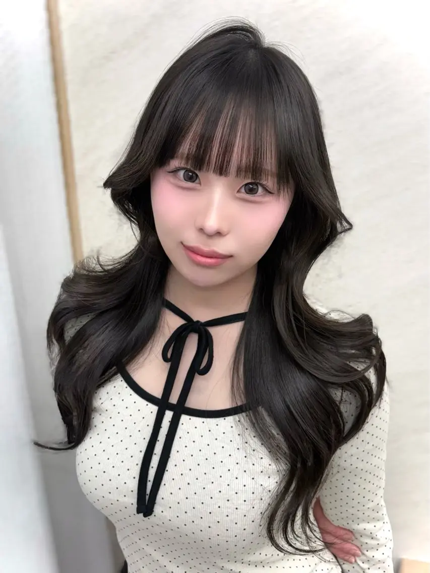 カラー 河合 愛実のヘアスタイル