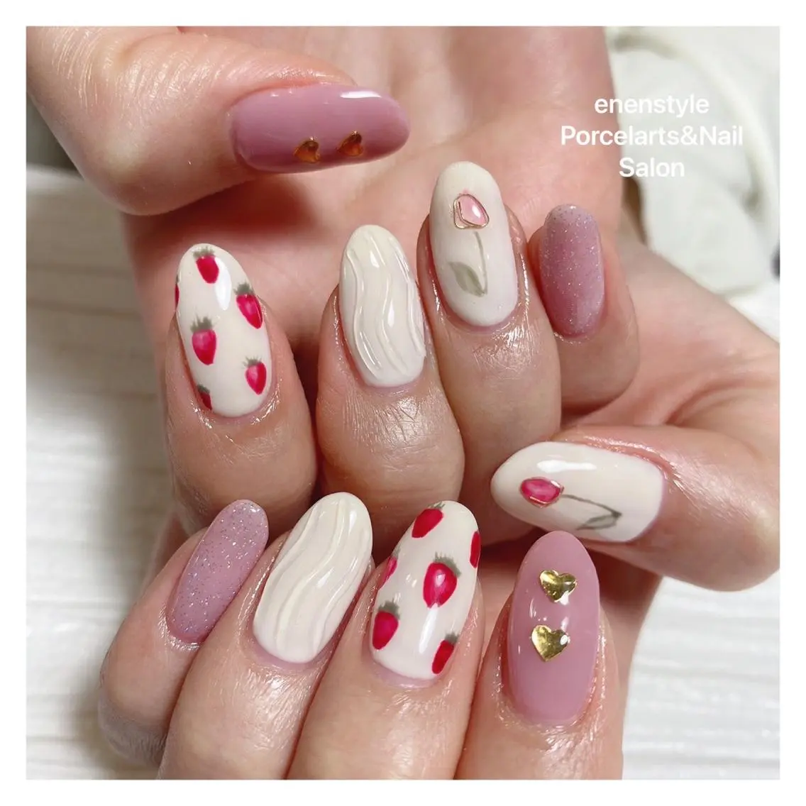 ミディアム ネイル ハンドネイル 🐾enen style 🐾のネイルデザイン