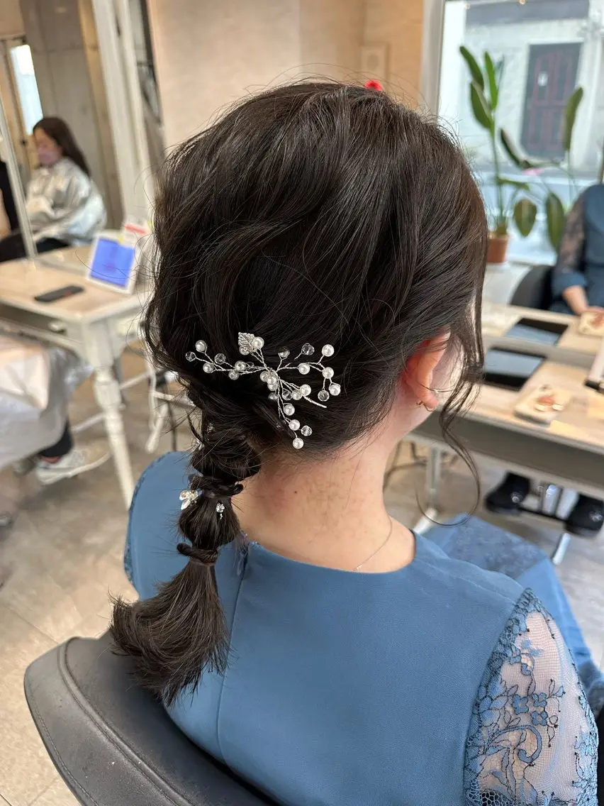 セミロング ヘアアレンジ はやしほのか| ヘアセット×カラーのヘアスタイル