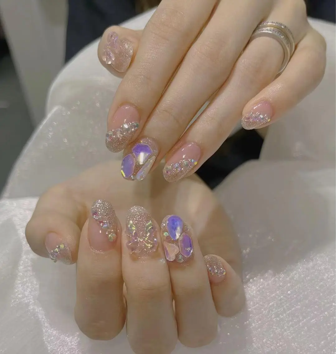ネイル ハンドネイル Queens ciciのネイルデザイン
