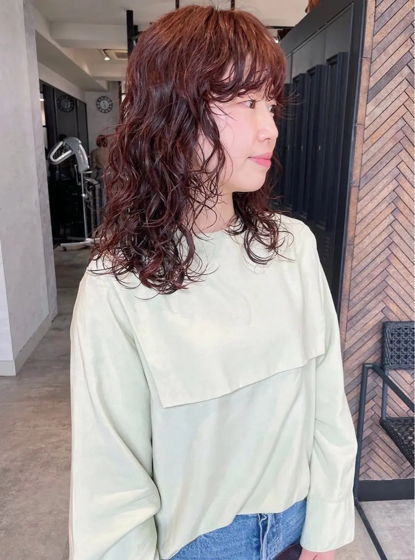 ミディアム カラー パーマ 吉江 結菜のヘアスタイル