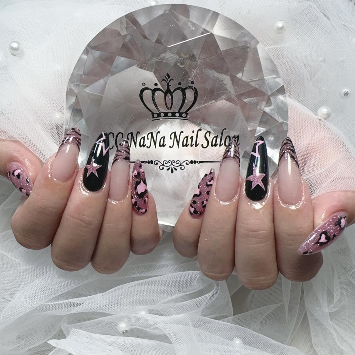ネイル アートネイル チークネイル フラッシュネイル ハート キラキラネイル ハンドネイル 💎CC・NaNa 韓国風ネイル🌙Cのネイルデザイン