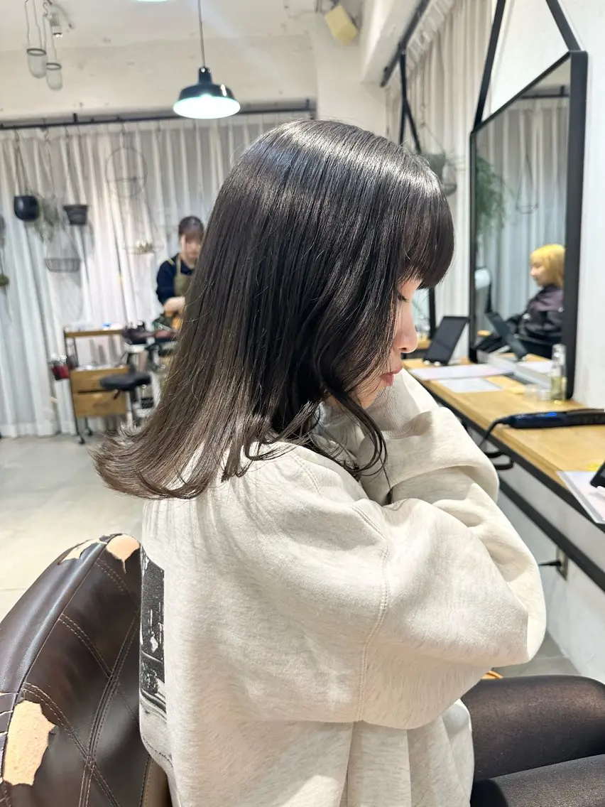ミディアム カラー カット ヘアカラー トリートメント 縮毛/透明感カラー Mariamu🫧のヘアスタイル