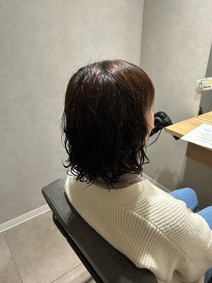 ミディアム カット パーマ VIE.ORNER 土気🍀小岩井樹のヘアスタイル