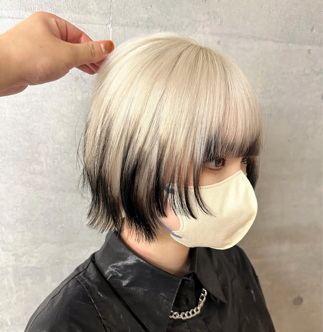 最高級ケアブリーチ2回＋カラー＋トリートメントの写真