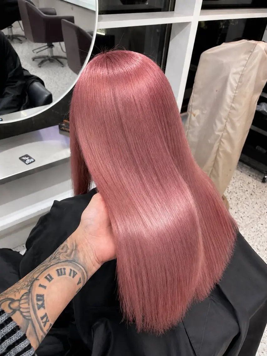 ロング カラー ヘアカラー トリートメント 💎艶髪ハイトーン yuukiのヘアスタイル