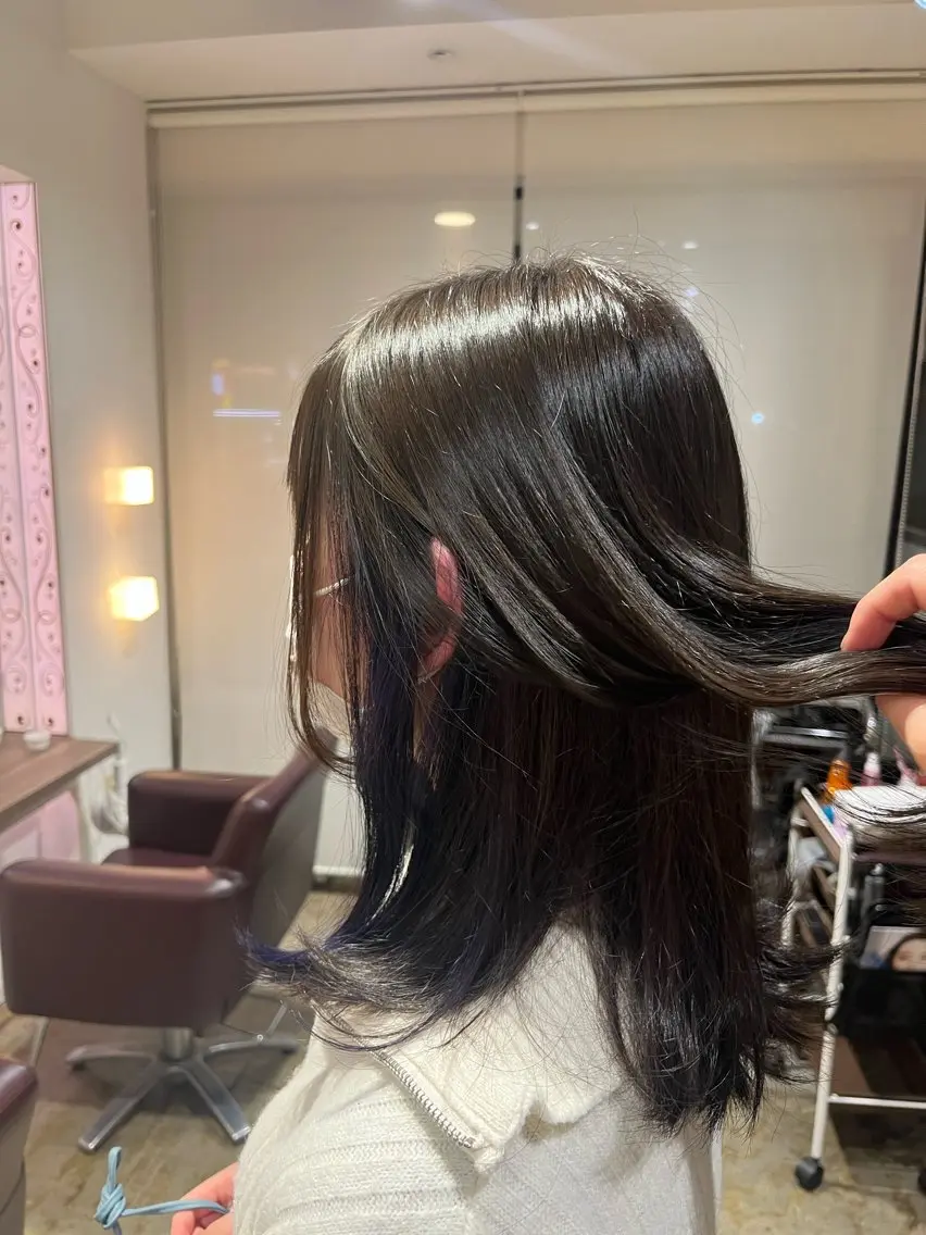 セミロング カラー ラベンダーカラー レディースカット SHIORIのヘアスタイル