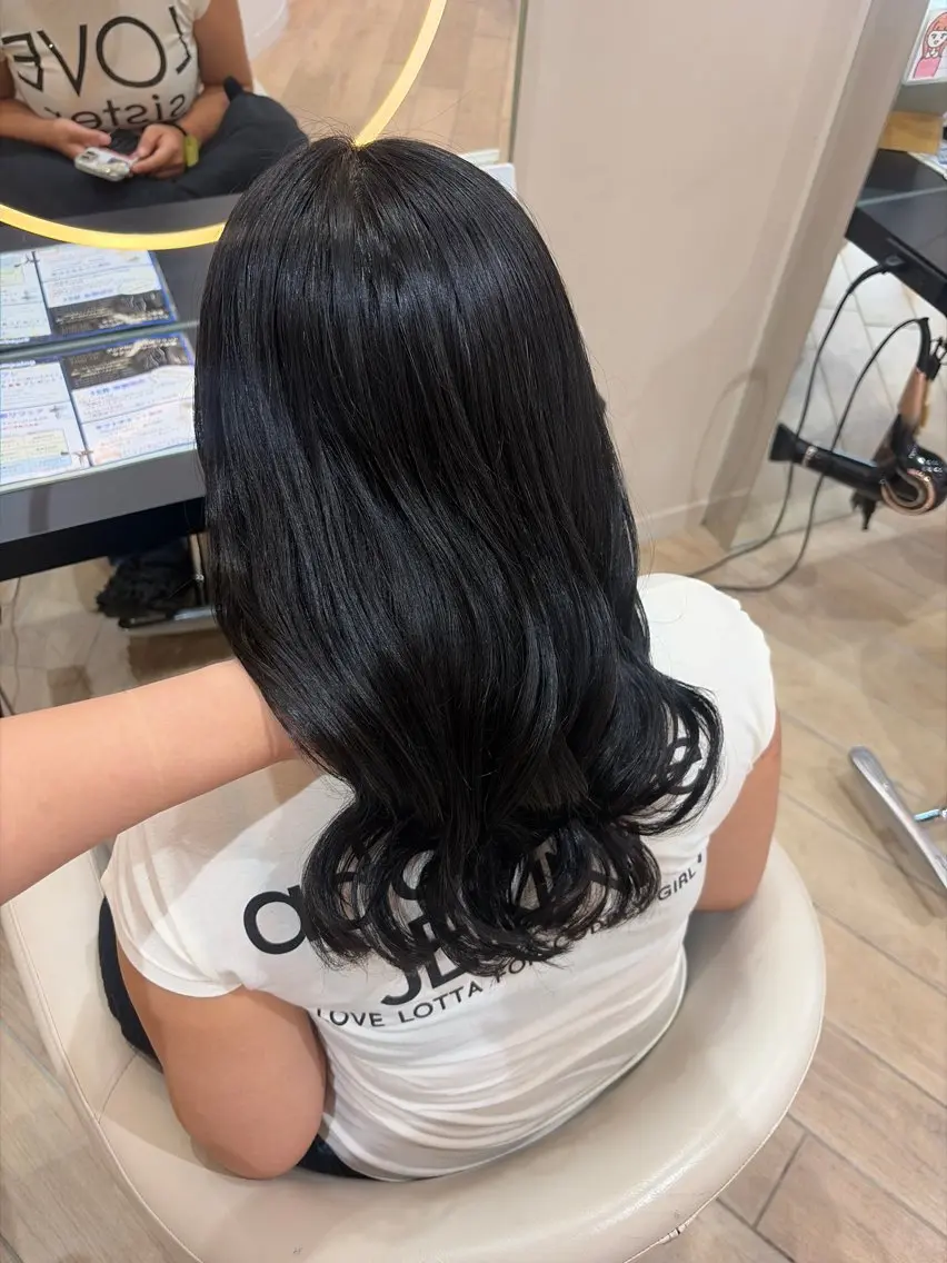 ミディアム 田村 瑠菜のヘアスタイル