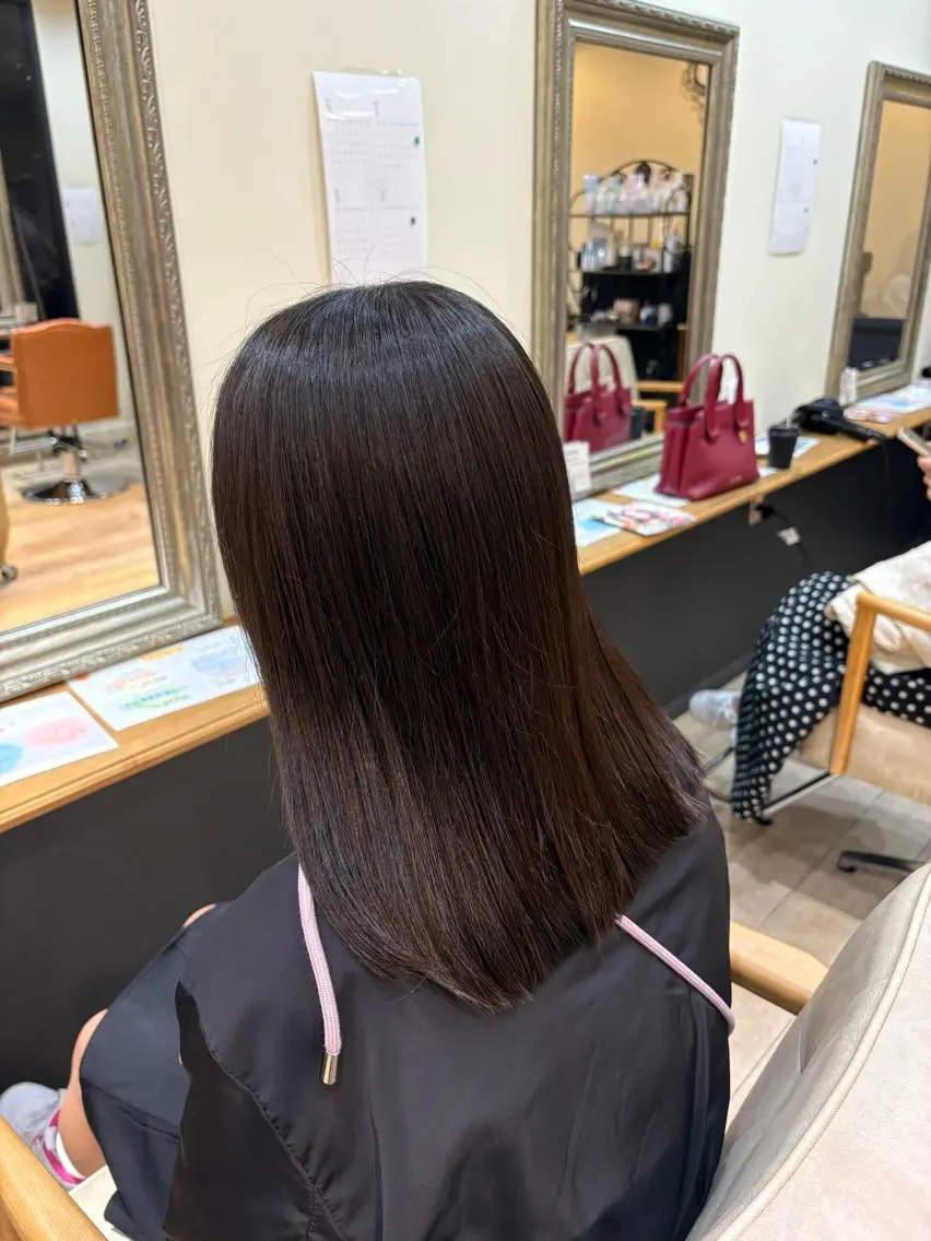 ミディアム カット トリートメント しおり🍬 KOKORO🤍のヘアスタイル