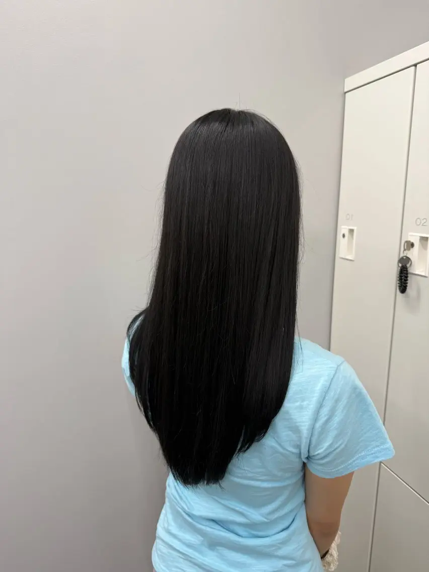 ロング ヘアカラー トリートメント SARINA ROCCO3rdのヘアスタイル
