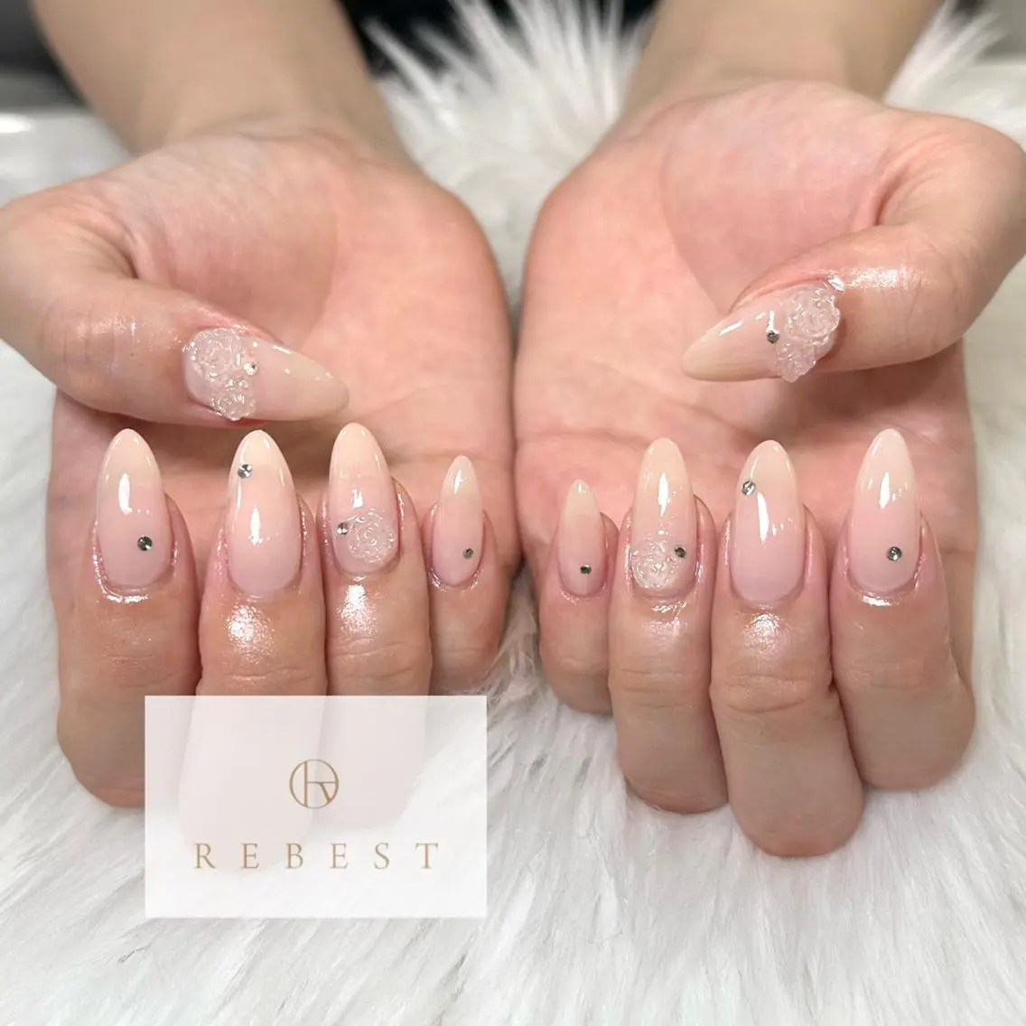 ネイル Azusa🩵 ネイル💅🏻南森町のネイルデザイン