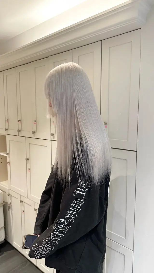 ロング カラー リ ノアのヘアスタイル