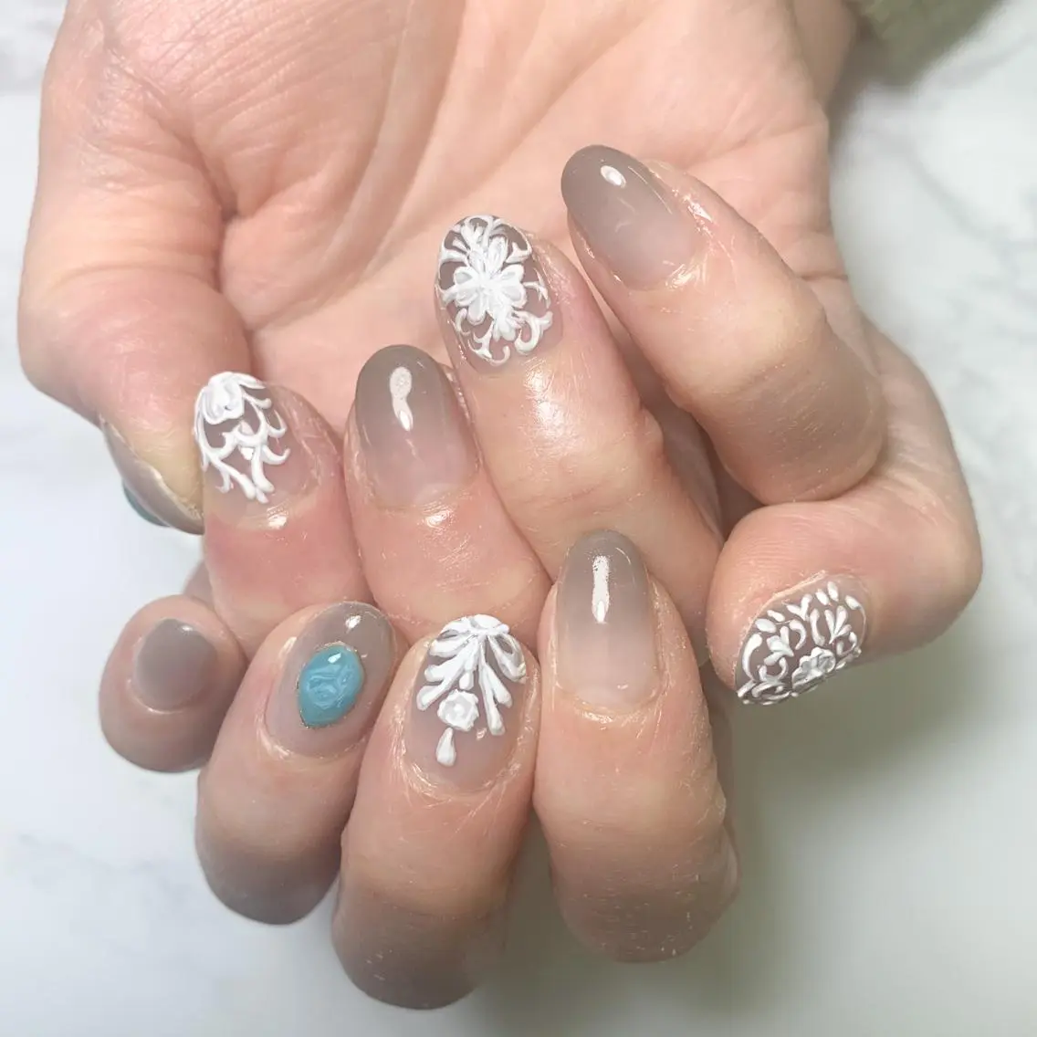 ネイル ハンドネイル FIORITURA aiのネイルデザイン
