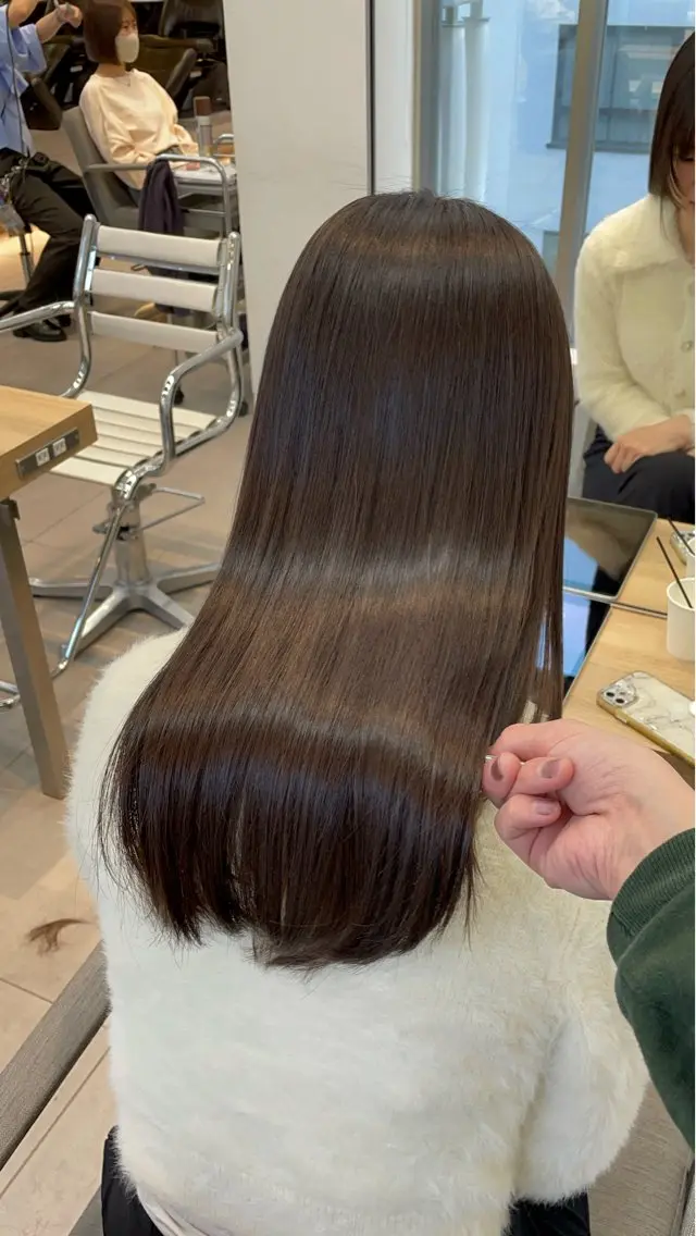 セミロング カラー 髪質改善 ✨髪質改善✨美髪 矯正🫧小泉のヘアスタイル