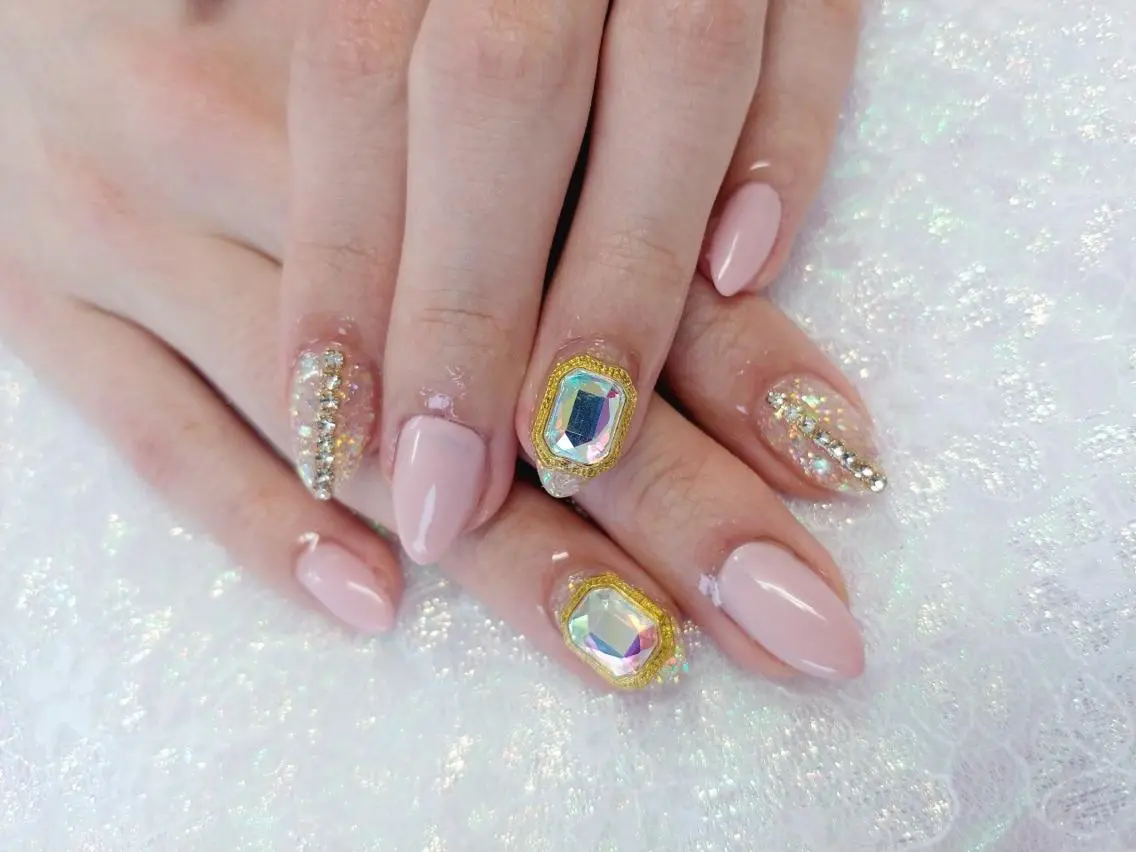 ネイル ストーンネイル Nail lieNのネイルデザイン