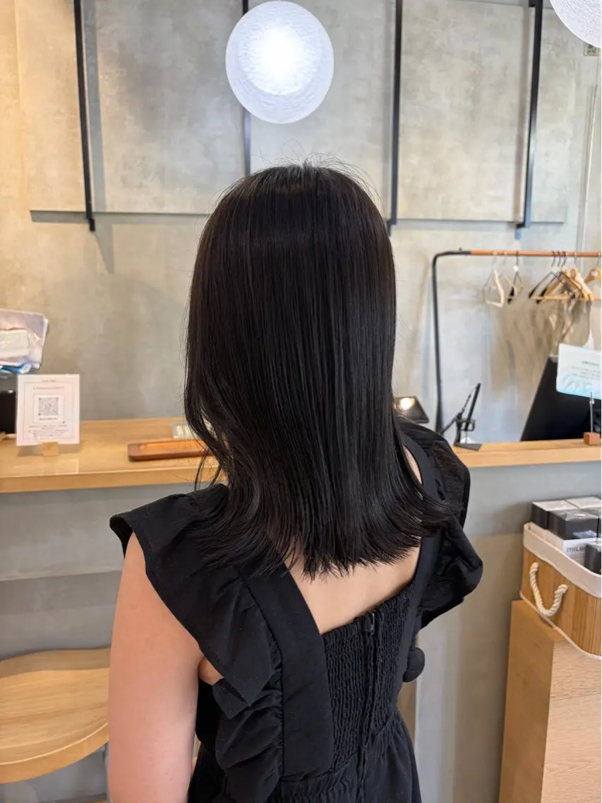 セミロング カラー グレージュ カット ヘアカラー トリートメント 鈴木由衣 /ショート/艶カラーのヘアスタイル