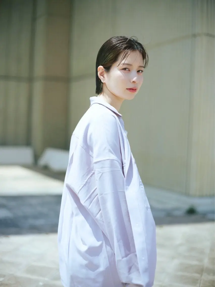 RE -NAのヘアスタイル