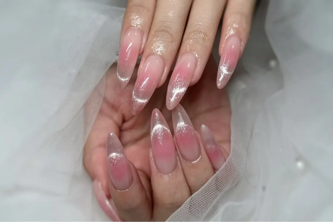 ネイル Roi〈ロワ〉 Yunaのネイルデザイン